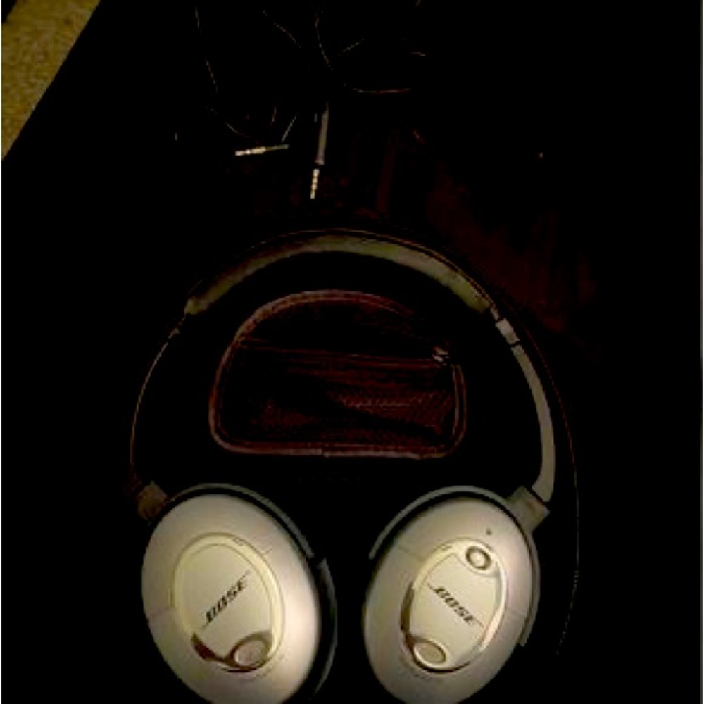 Bose noise canceling headphones